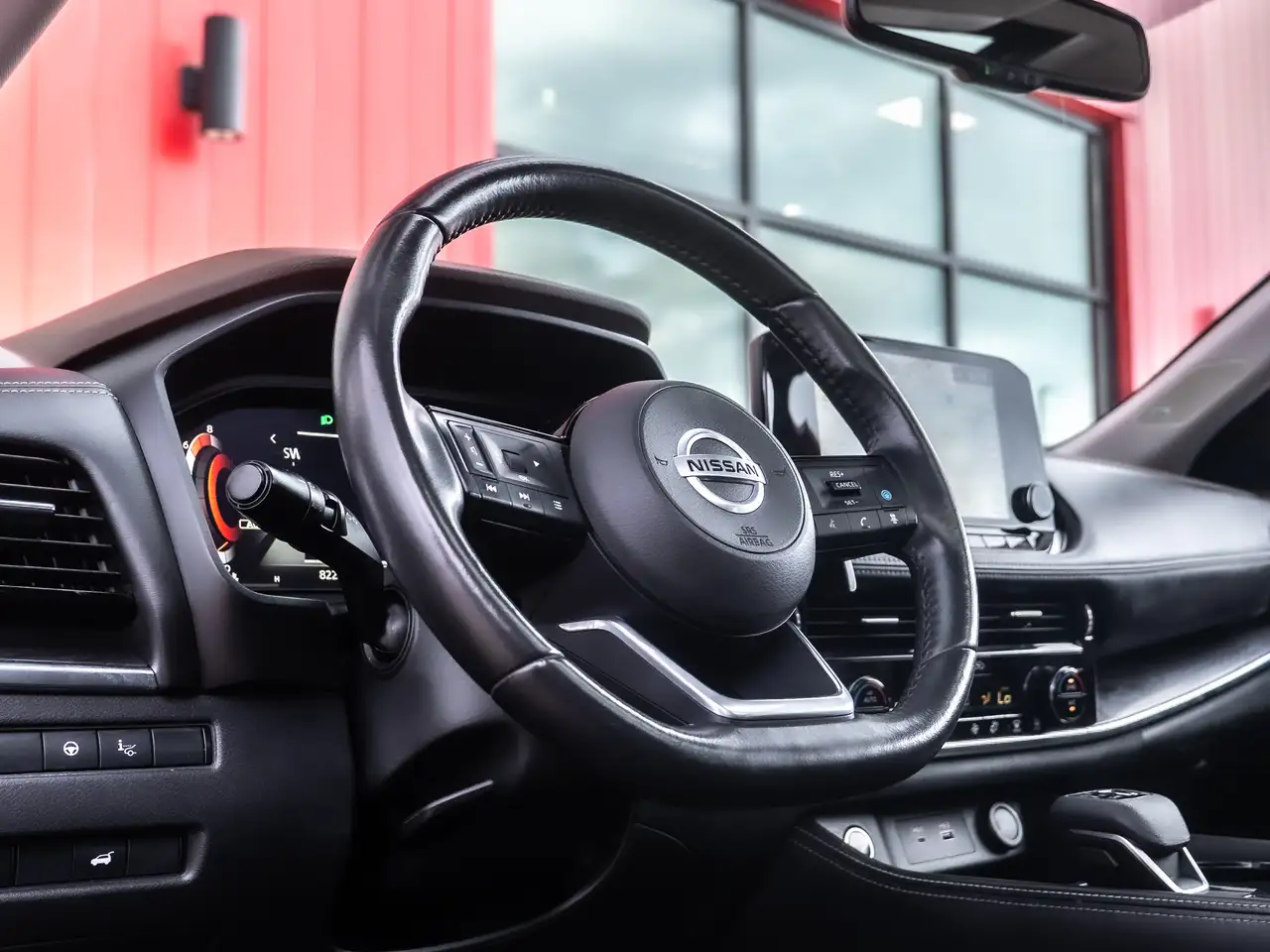 Nissan Rogue снимка Nissan Rogue