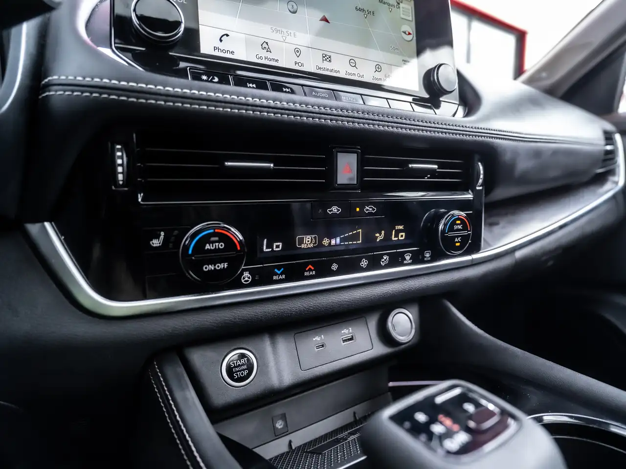 Nissan Rogue снимка Nissan Rogue