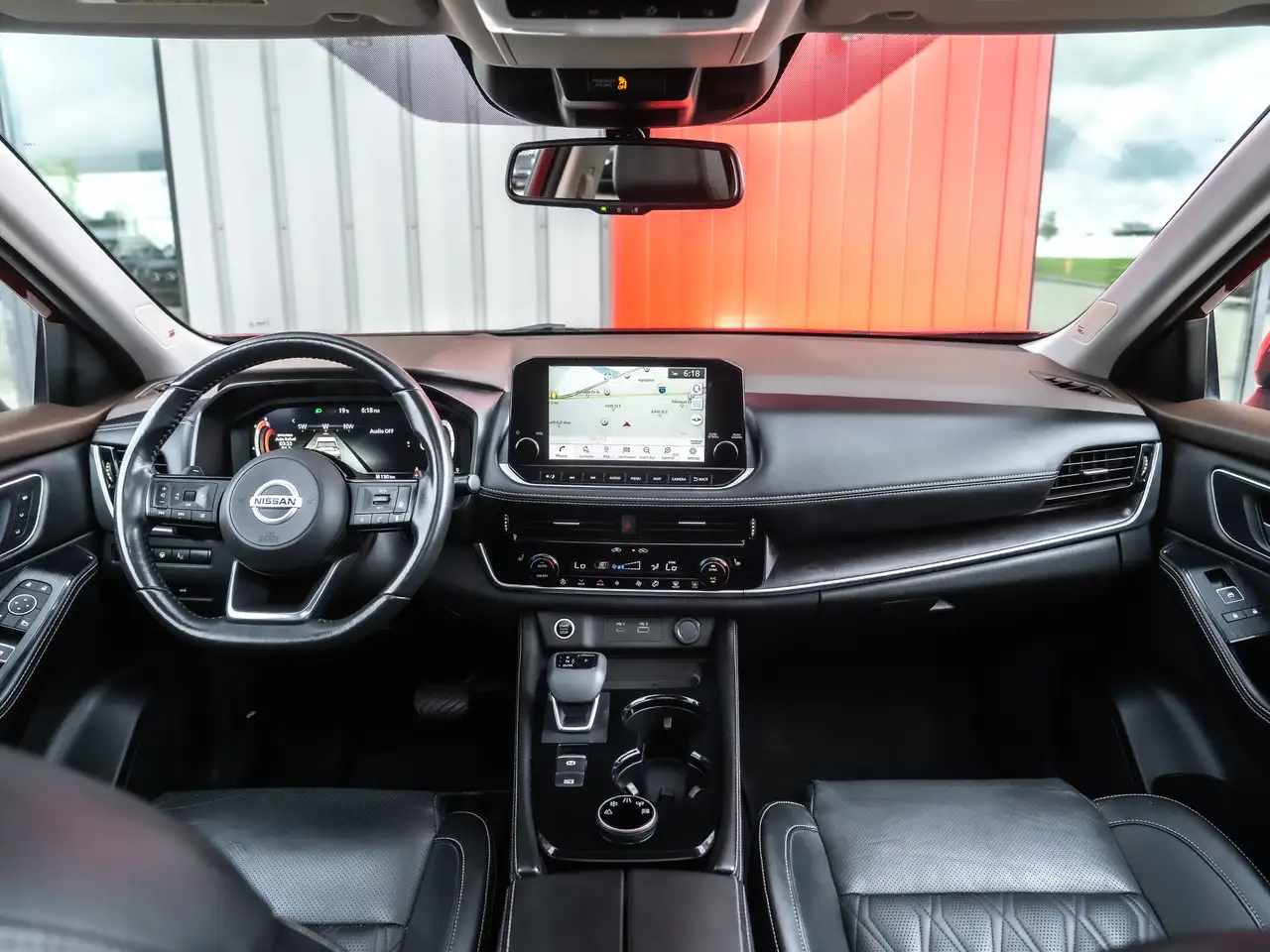 Nissan Rogue снимка Nissan Rogue