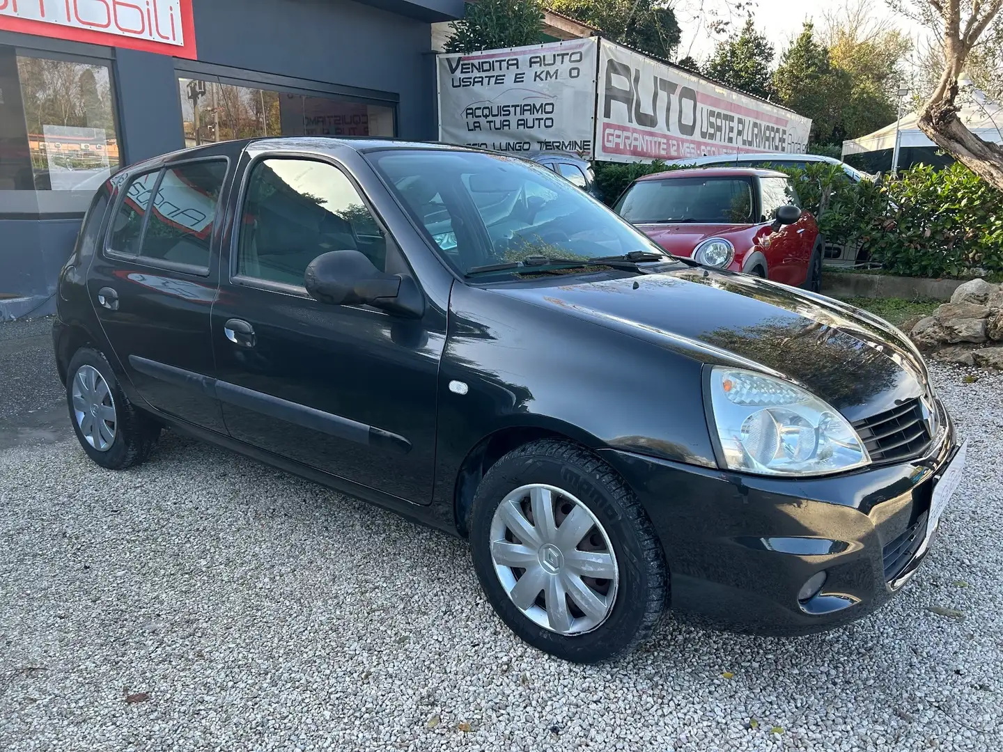 Renault Clio Storia 1.2 5P GPL Nero - 1