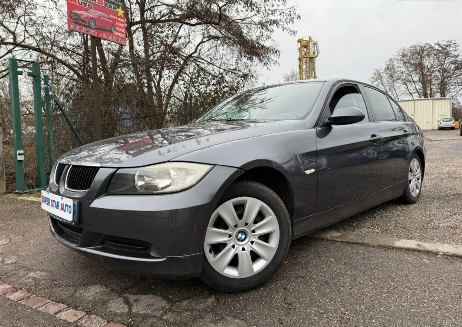 BMW 318 SERIE E90 318i PACK PREMIERE 130CV 5P Grau - 2