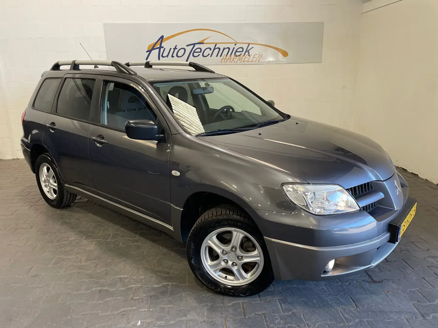 Mitsubishi Outlander Sport 2.0i *141DKM*NL-Auto*Distriem VV* Gris - 1