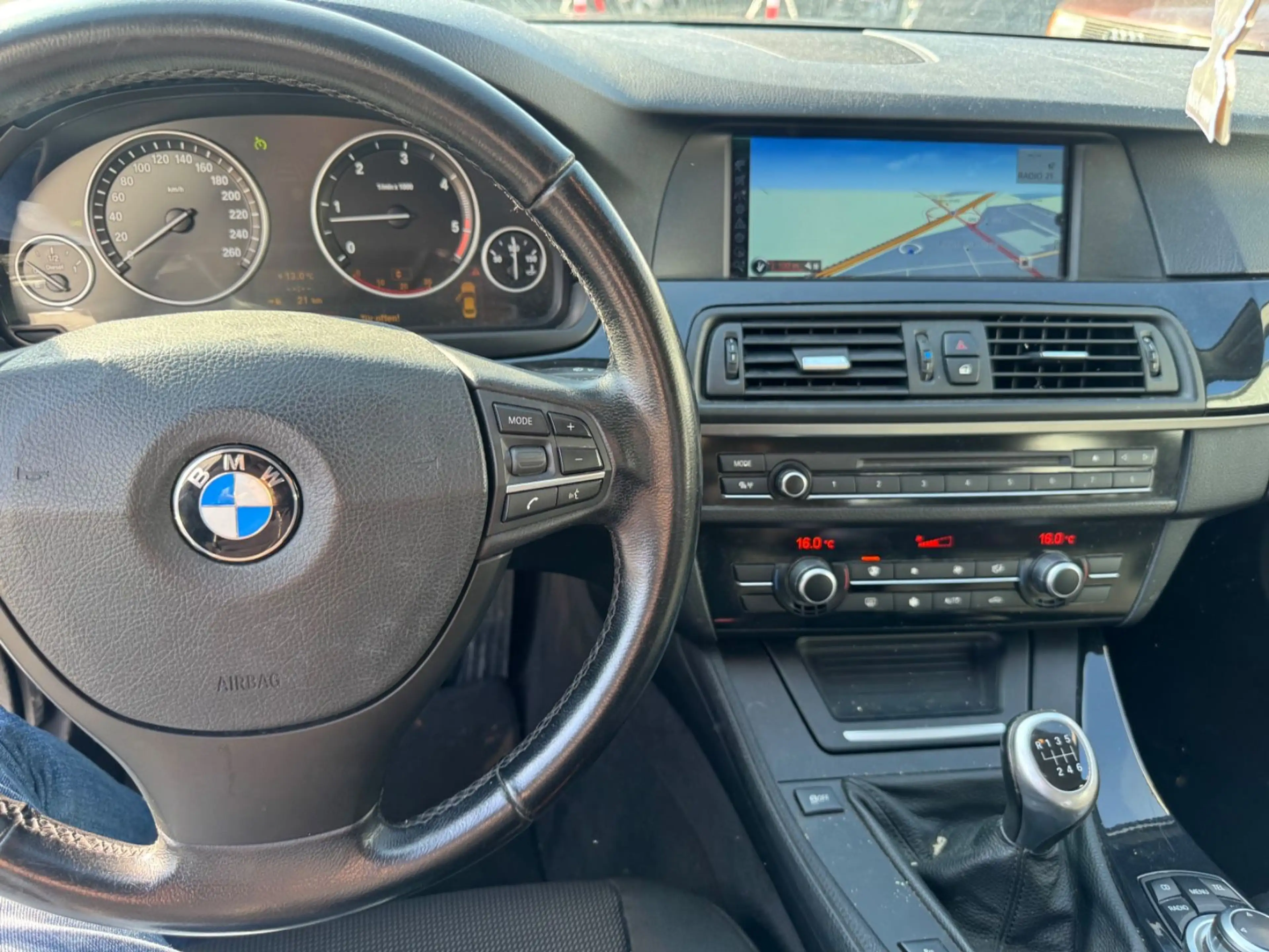 BMW 525 5 Limousine 525 d — photo 10