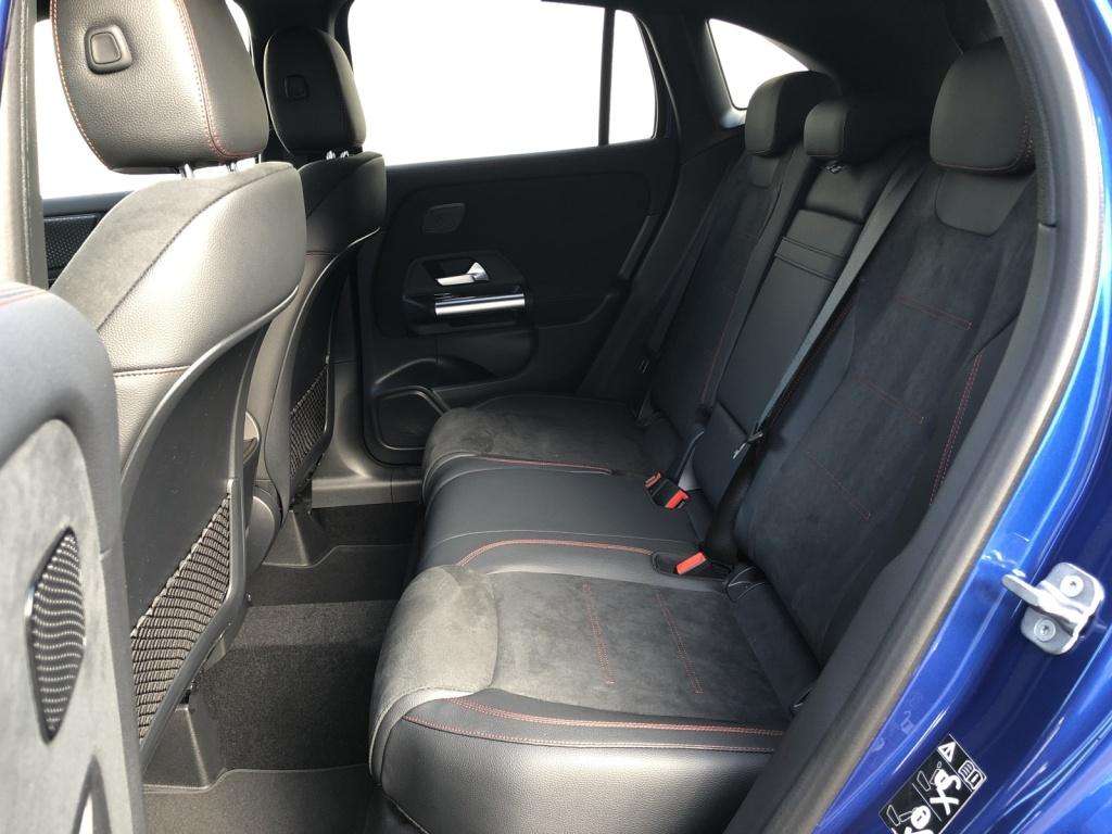 Mercedes-Benz GLA 180