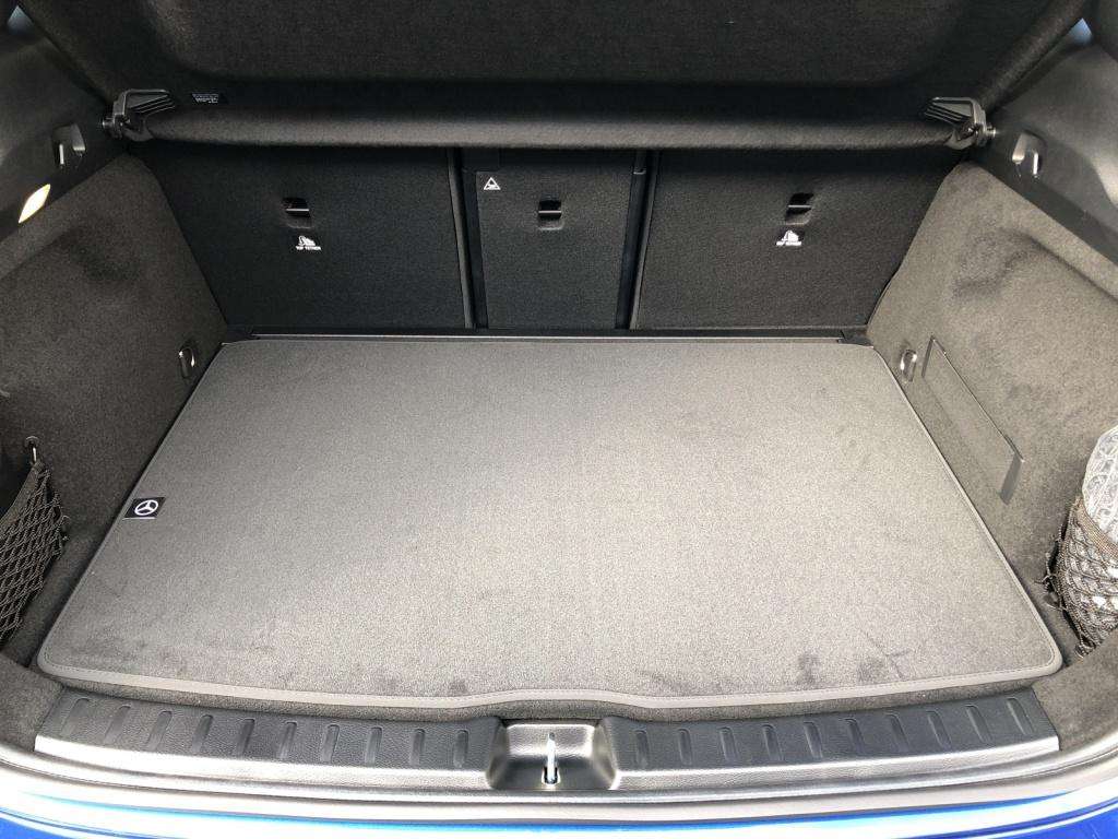 Mercedes-Benz GLA 180