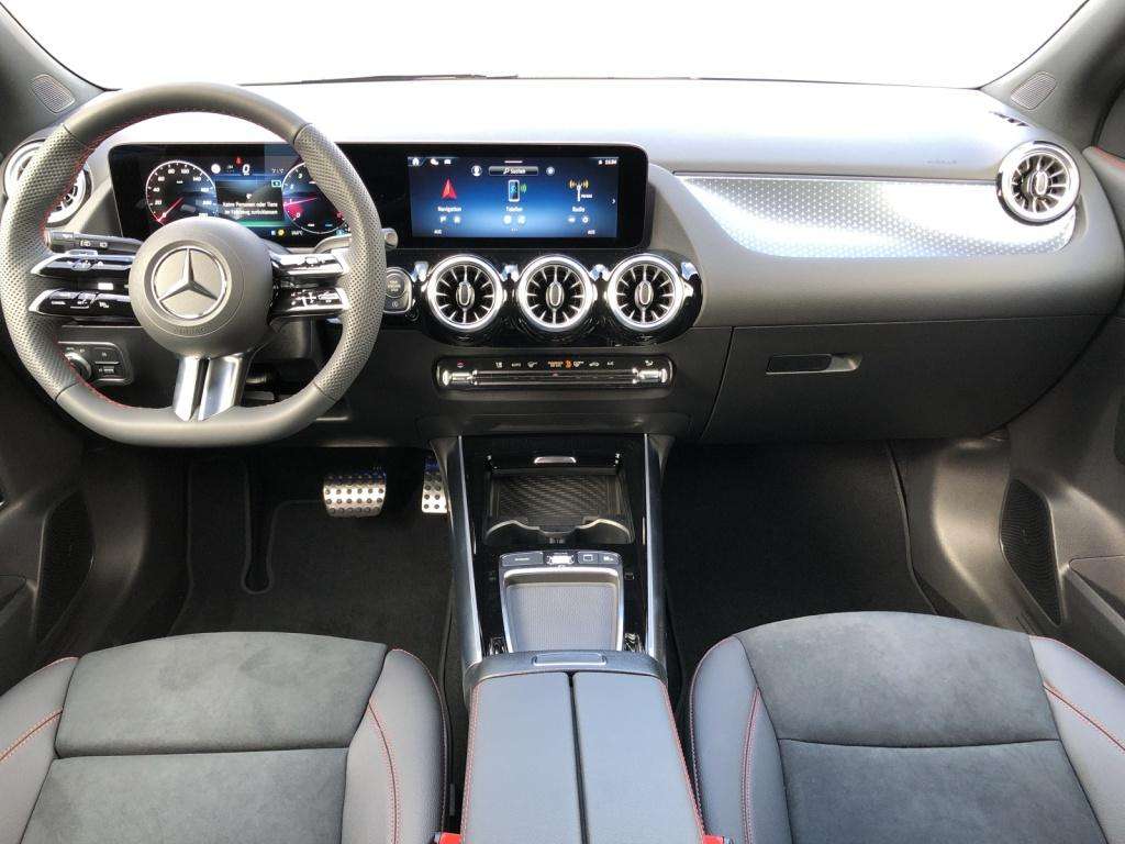 Mercedes-Benz GLA 180