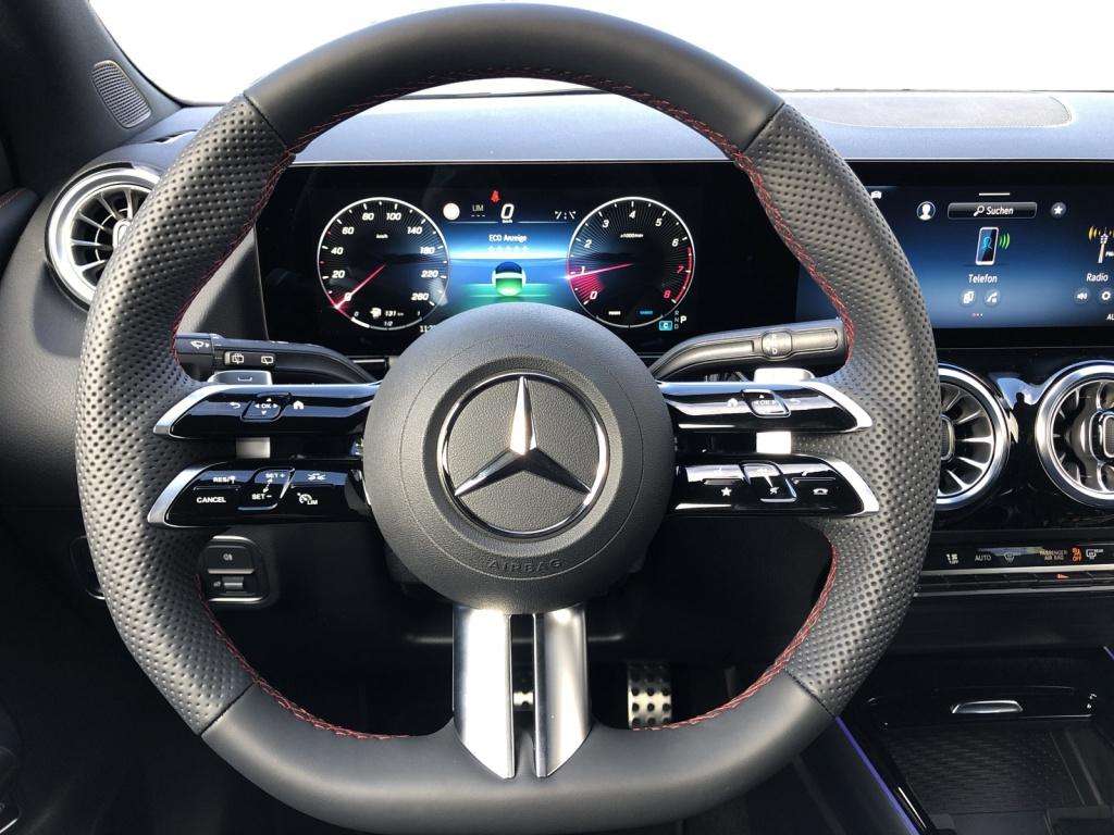 Mercedes-Benz GLA 180