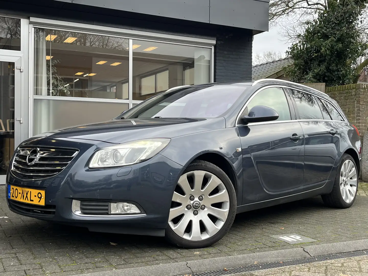 Opel Insignia Sports Tourer 2.0 T Cosmo 4x4 CLIMA / CRUISE / NAV Blauw - 1