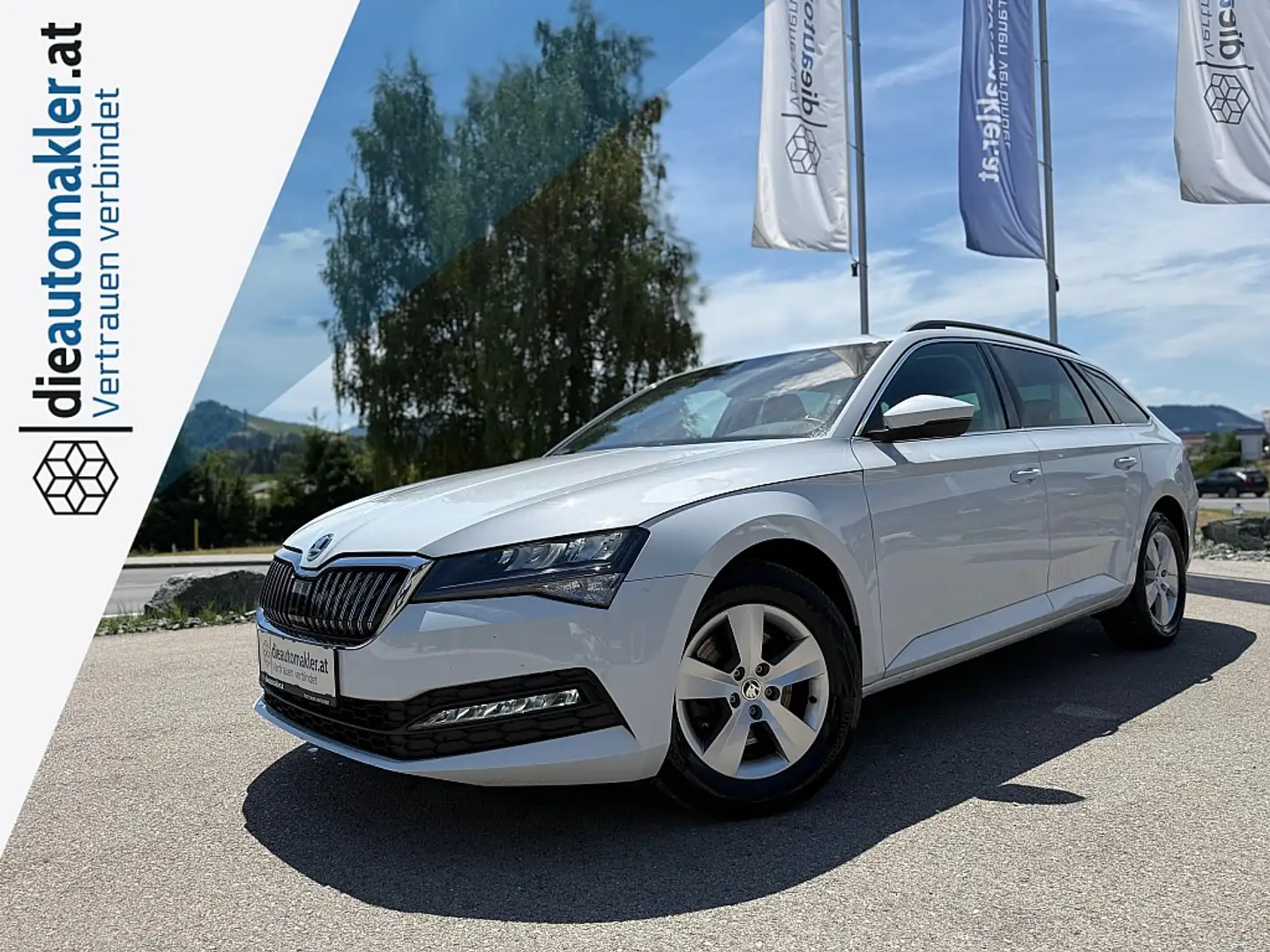 Skoda Superb Kombi 2,0 TDI DSG *LED*NAVI*VIRTUAL* Wit - 1