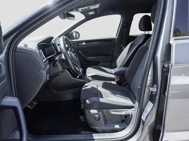 Volkswagen T-Roc view 9
