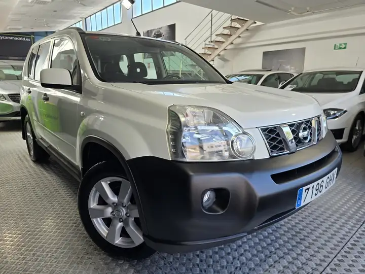 Nissan X-Trail 2.0 dCi SE 2008, foto 3