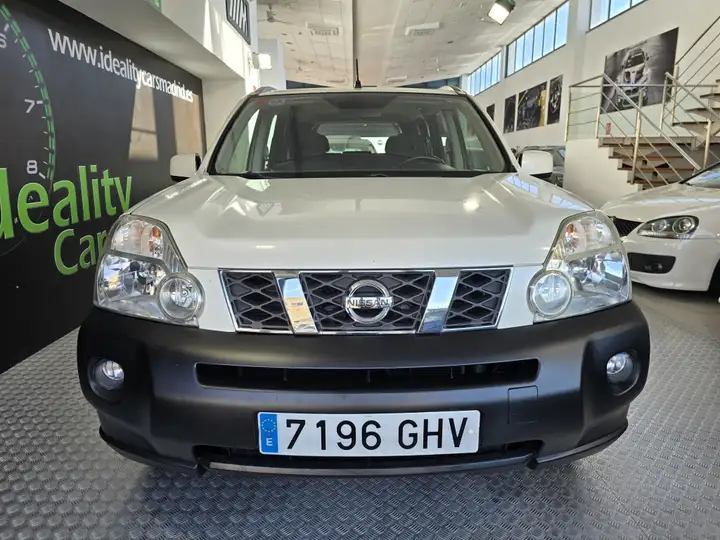 Nissan X-Trail 2.0 dCi SE 2008, foto 2