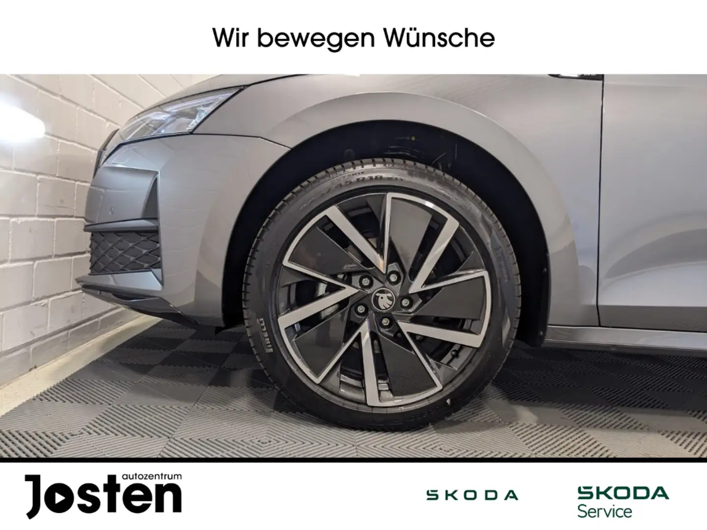 Skoda Octavia Combi Sportline 2.0TDI LichtSicht+ AHK Pano Canton Grijs - 2