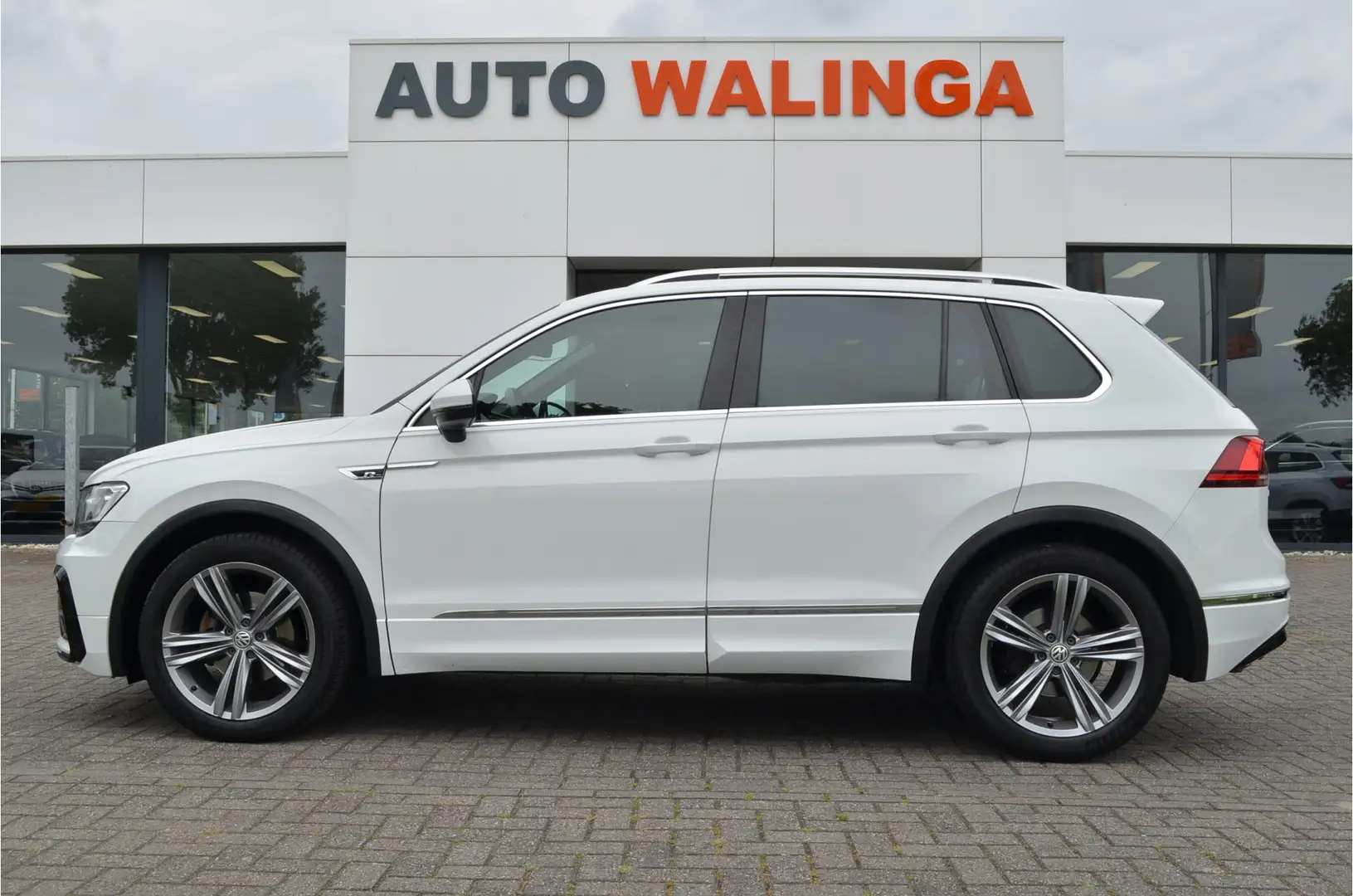 Volkswagen Tiguan 2.0 TDI 2x R-line Highline Virtual cockpit | 2x Me Weiß - 2