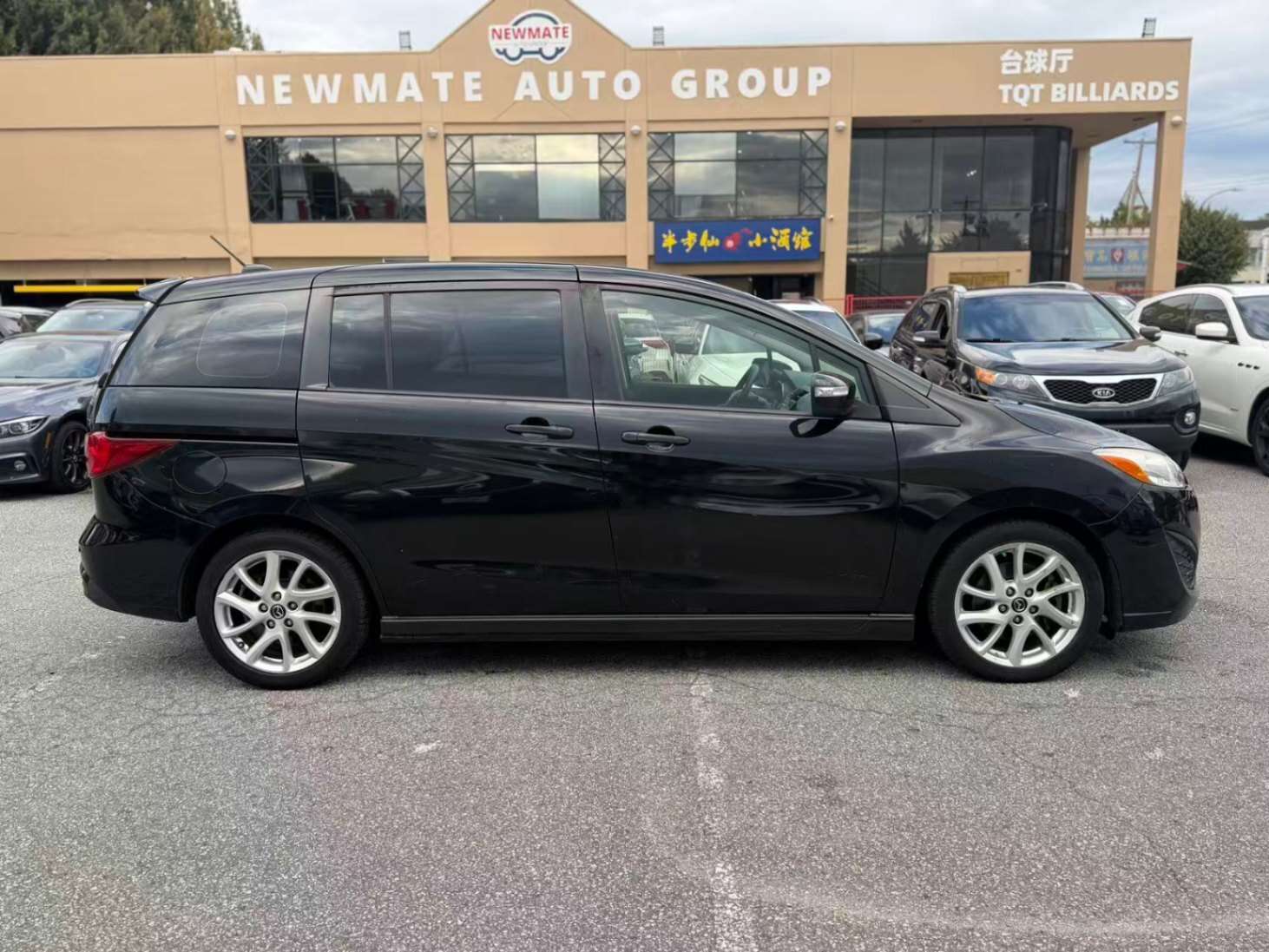 2017 Mazda Mazda5 GT. LOCAL BC VEHICLE. SERVICE DONE. LOW KILOMETRES — снимка 1