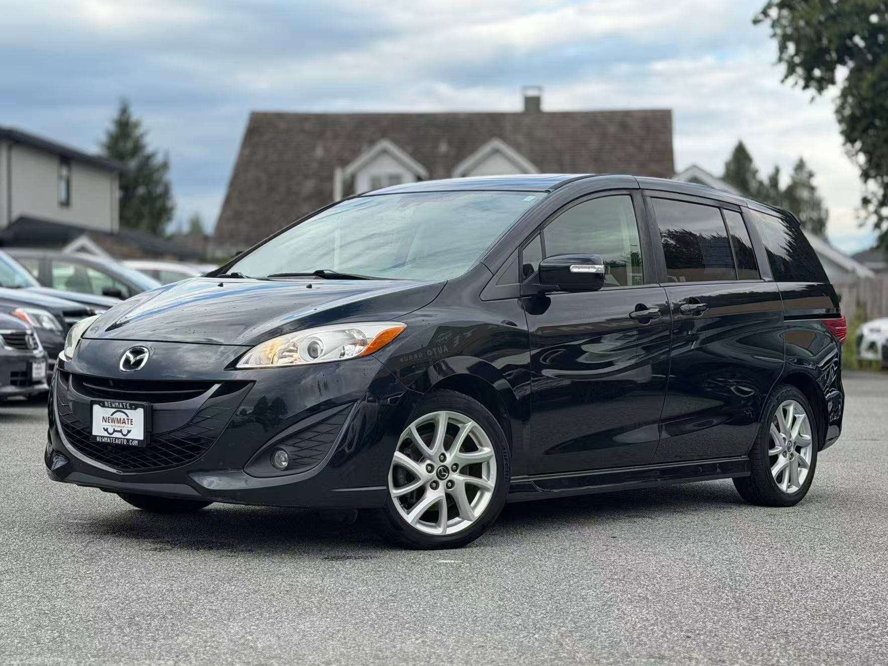 2017 Mazda Mazda5 GT. LOCAL BC VEHICLE. SERVICE DONE. LOW KILOMETRES