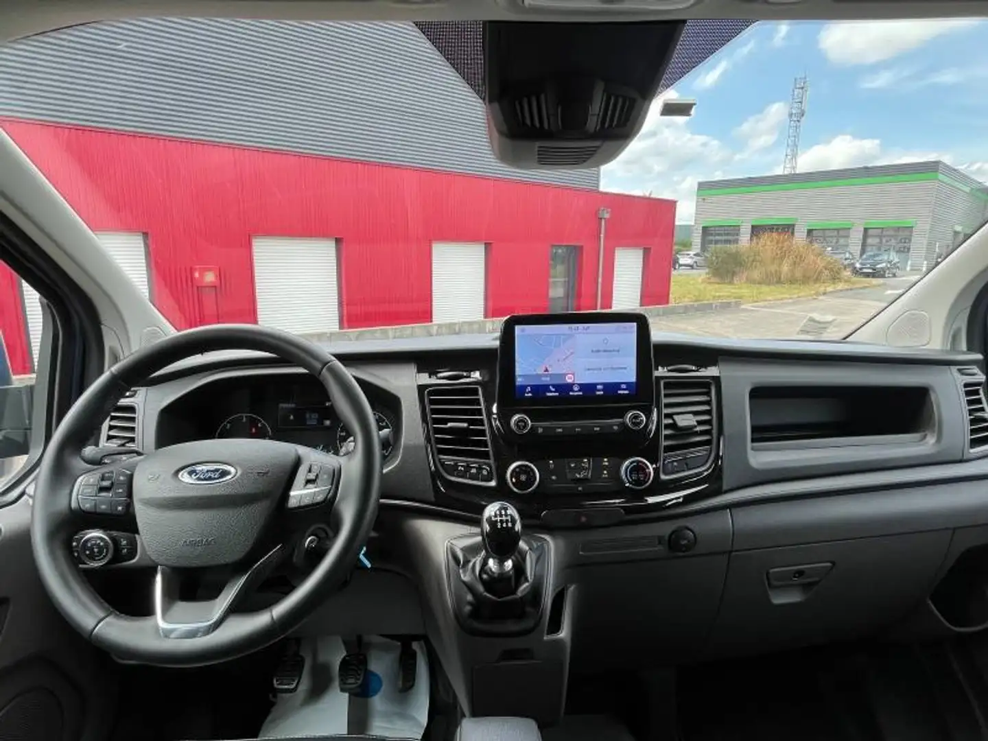 Ford Transit Custom 320 L2H1 2.0 EcoBlue 170 Cabine Approfondie Trail - 2