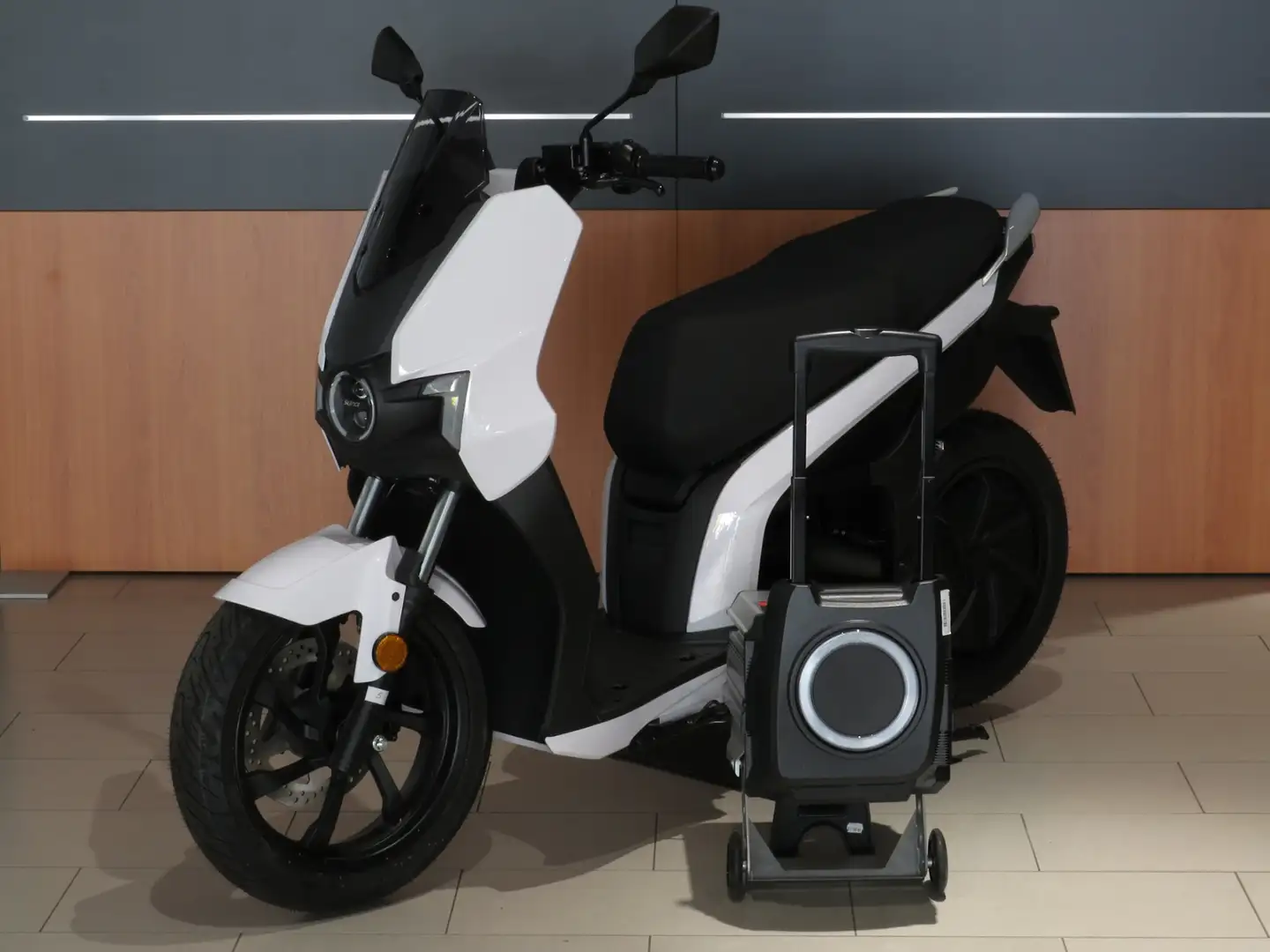 Silence S01 L3E Connect *Akku entnehmbar**Reichw 133km* Fehér - 2