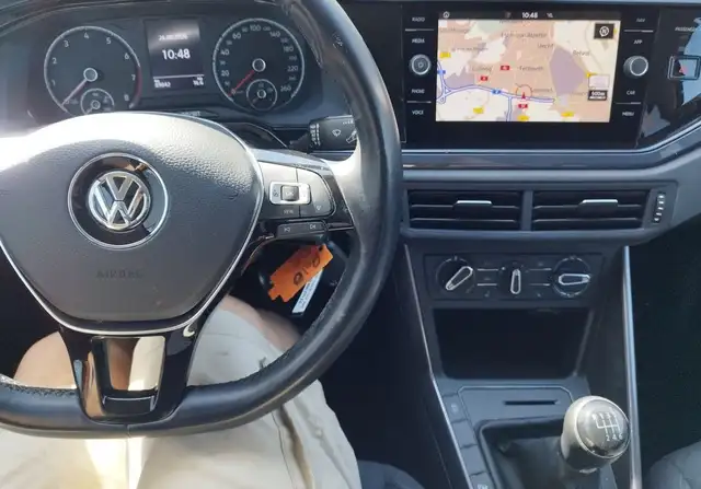 Volkswagen Polo view 9