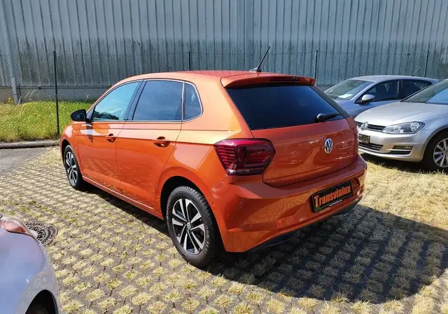 Volkswagen Polo view 3