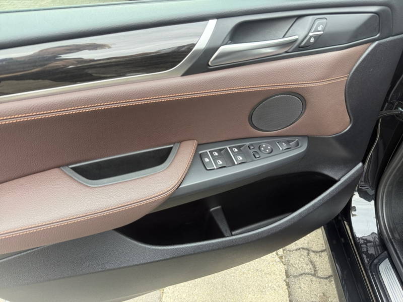BMW X4 xDrive 28 i Sportpaket HUD AD Navi Leder Memory Si — photo 7