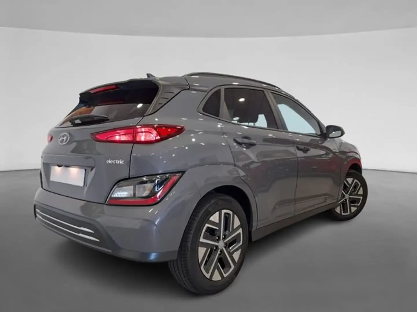 Hyundai KONA Eléctrico FL 100 kW (136 CV) HiTech L MY23 Gris - 2