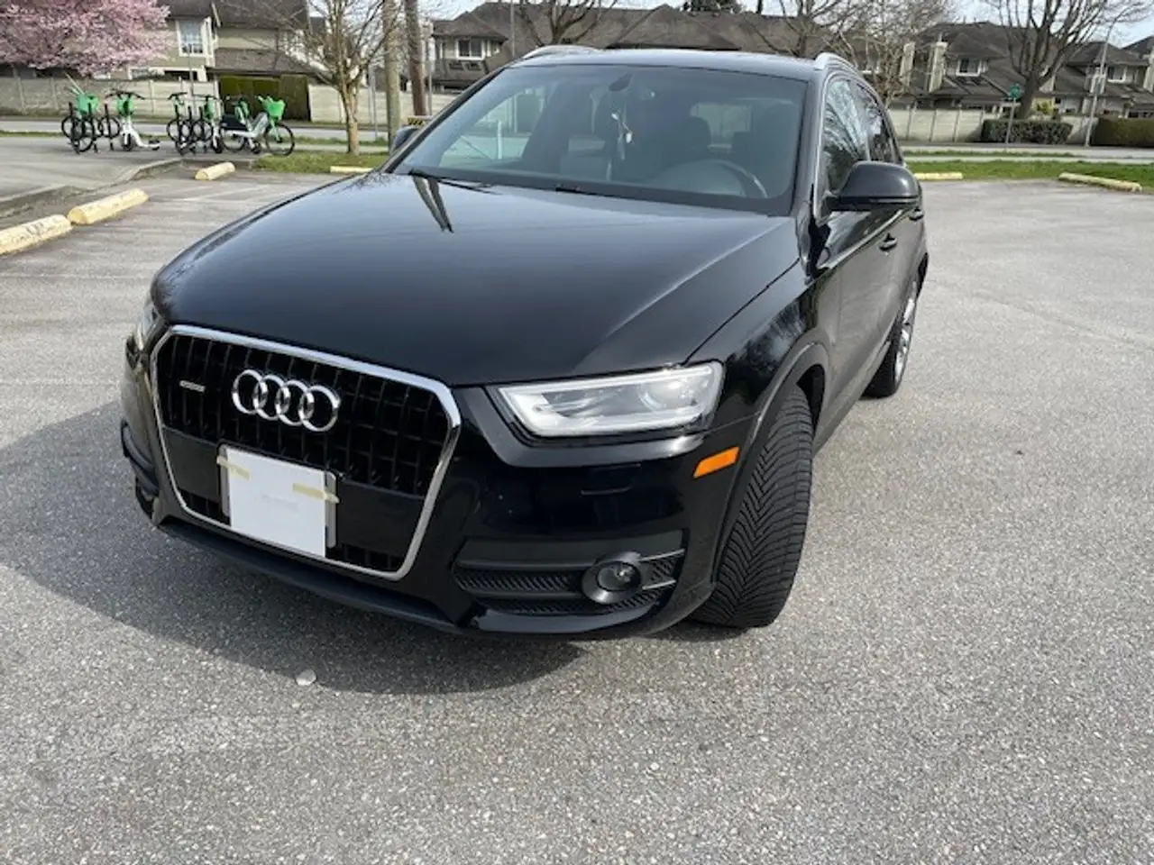 Audi Q3 снимка Audi Q3