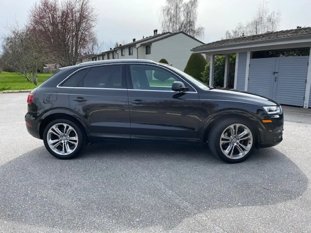 Audi Q3 снимка Audi Q3