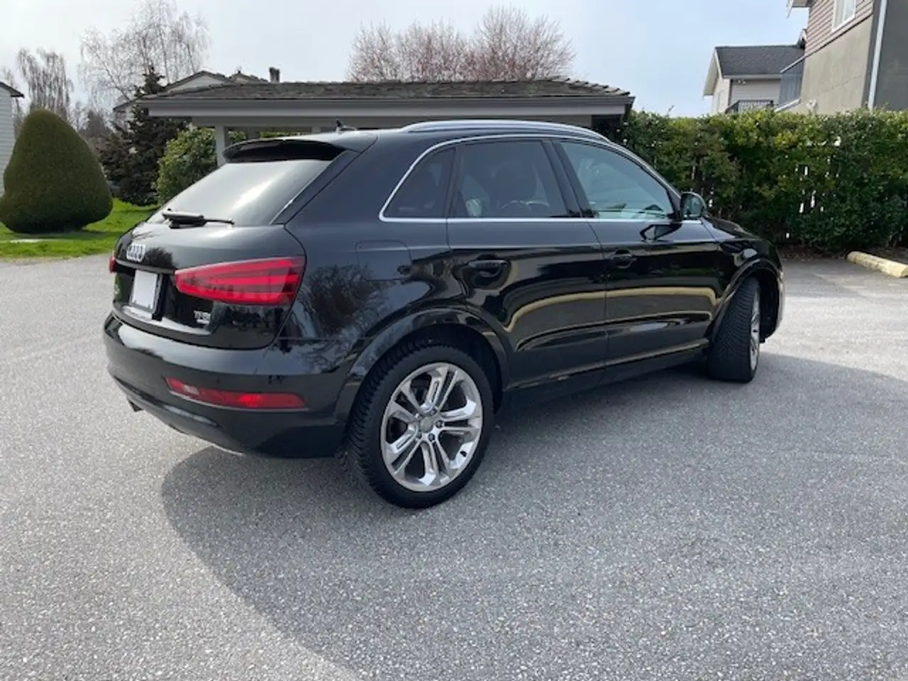 Audi Q3 снимка Audi Q3