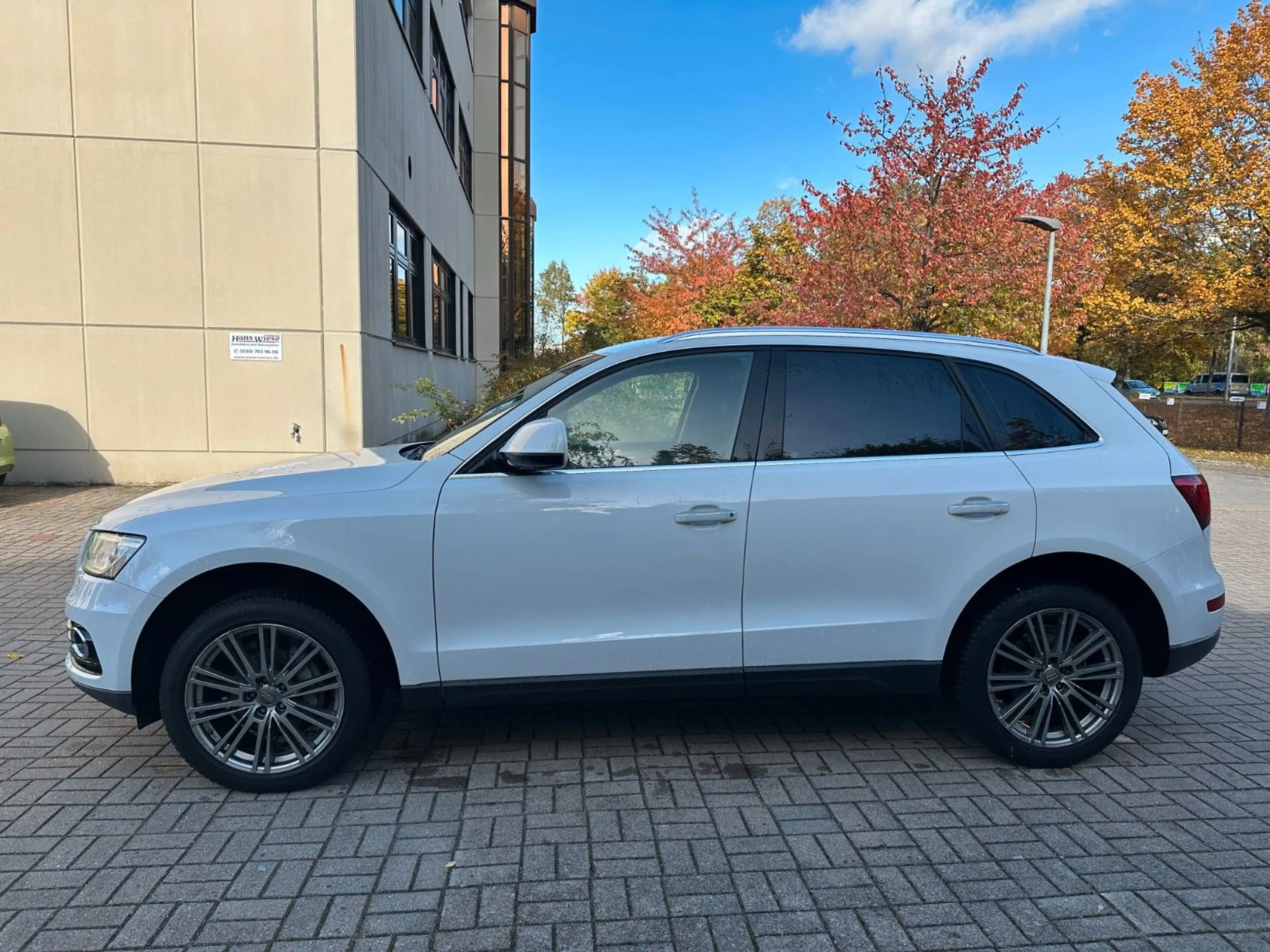 Audi Q5 2.0 TDI 140 kW quattro Autom-Navi — photo 7