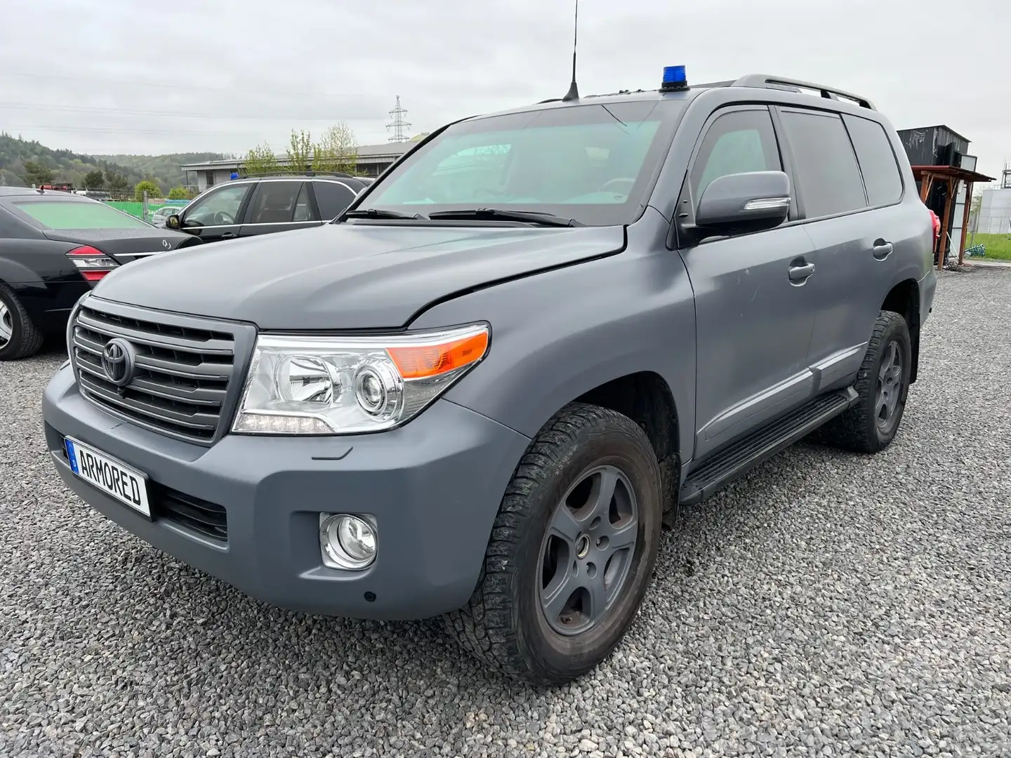 Toyota Land Cruiser 200*GEPANZERT*B7*VR9*25.000KM* Grau - 2
