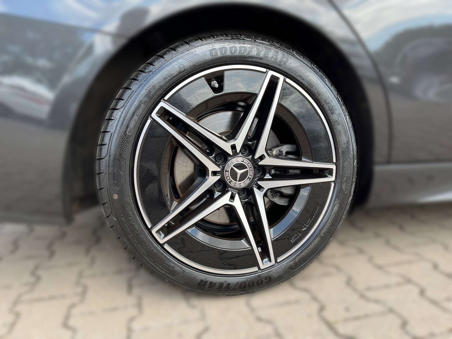 Mercedes-Benz C 220