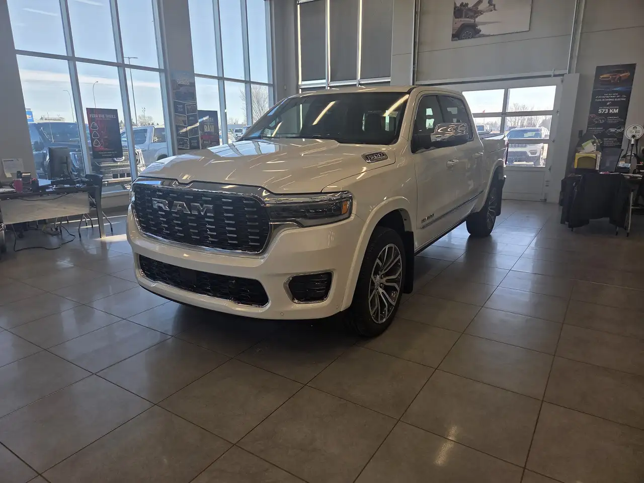 RAM 1500 снимка RAM 1500