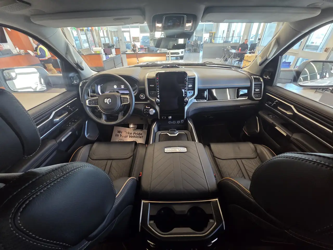 RAM 1500 снимка RAM 1500