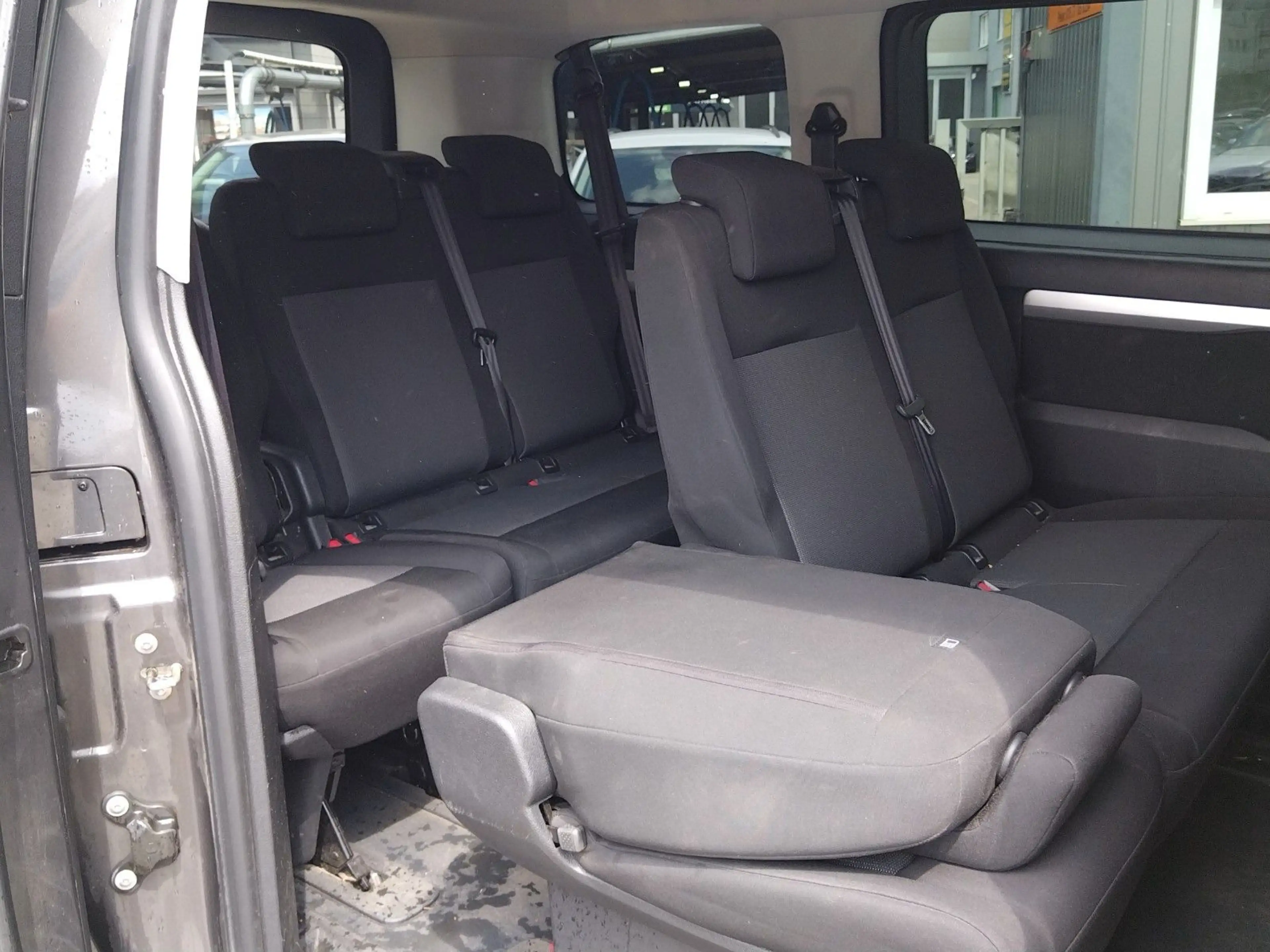 Citroen Spacetourer Business M+9 SITZER+KLIMA+NAVI+SHZ — photo 11