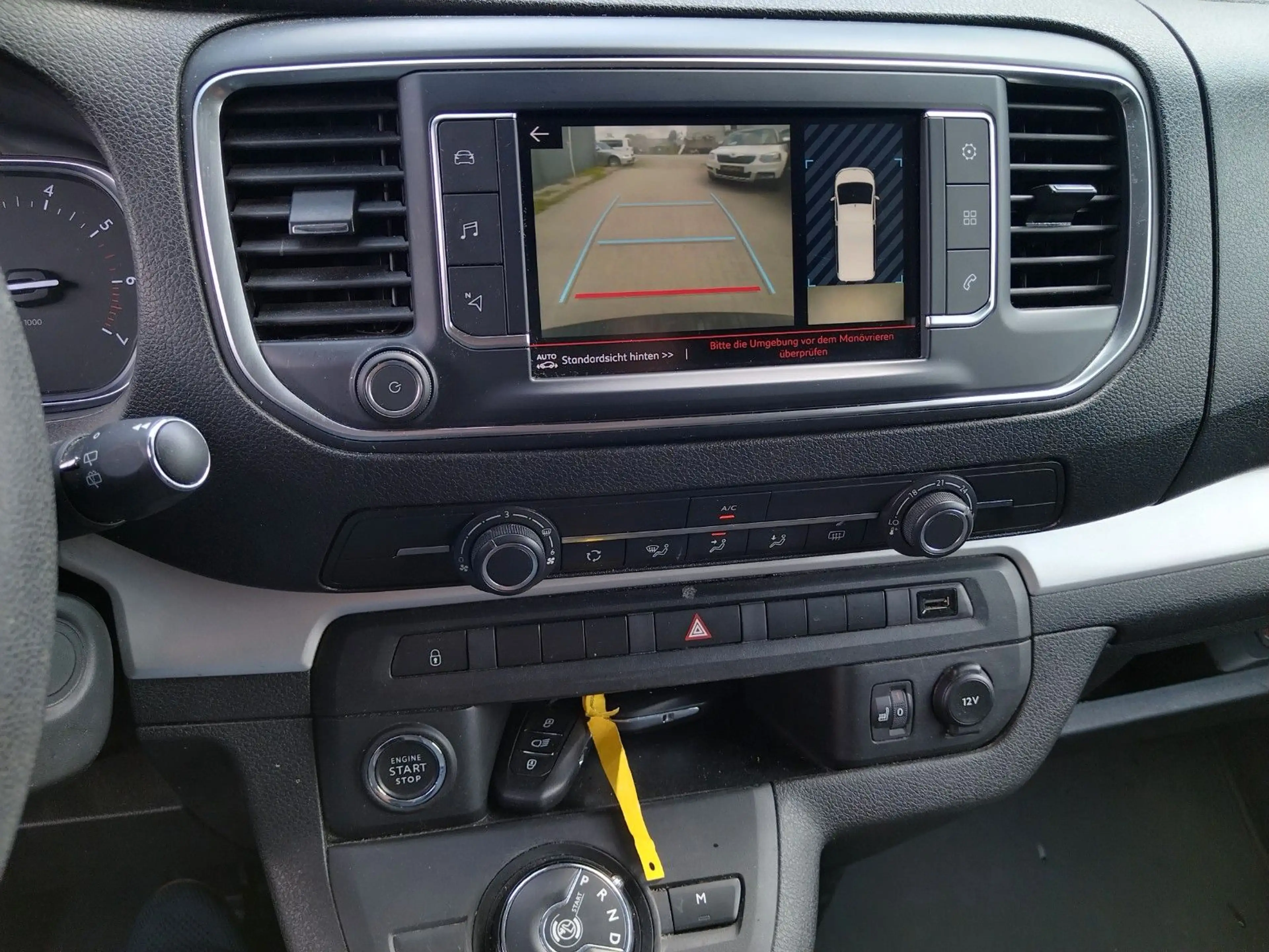 Citroen Spacetourer Business M+9 SITZER+KLIMA+NAVI+SHZ — photo 13