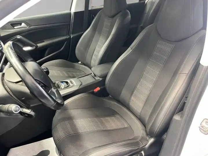Peugeot 308 2021, foto 39