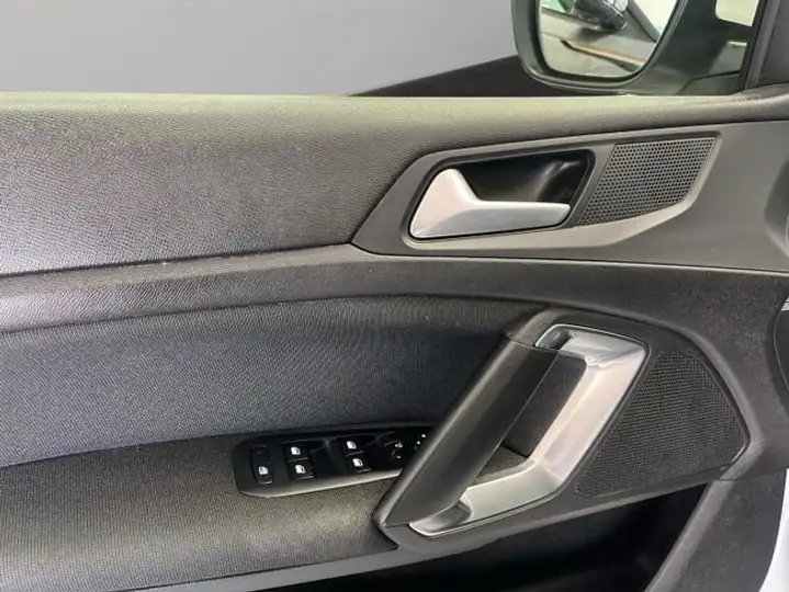 Peugeot 308 2021, foto 30