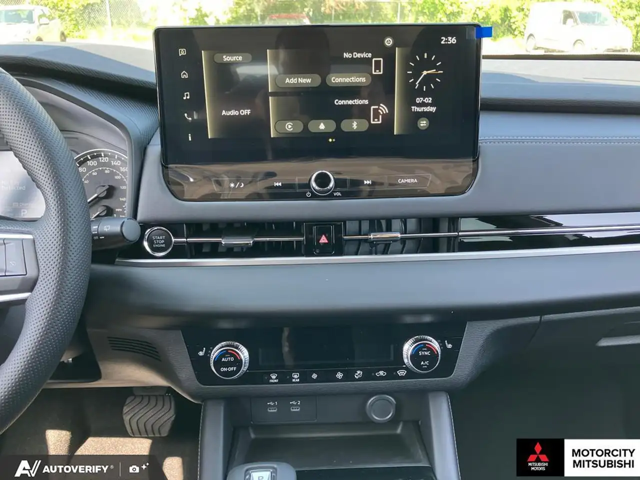 Mitsubishi Outlander снимка Mitsubishi Outlander