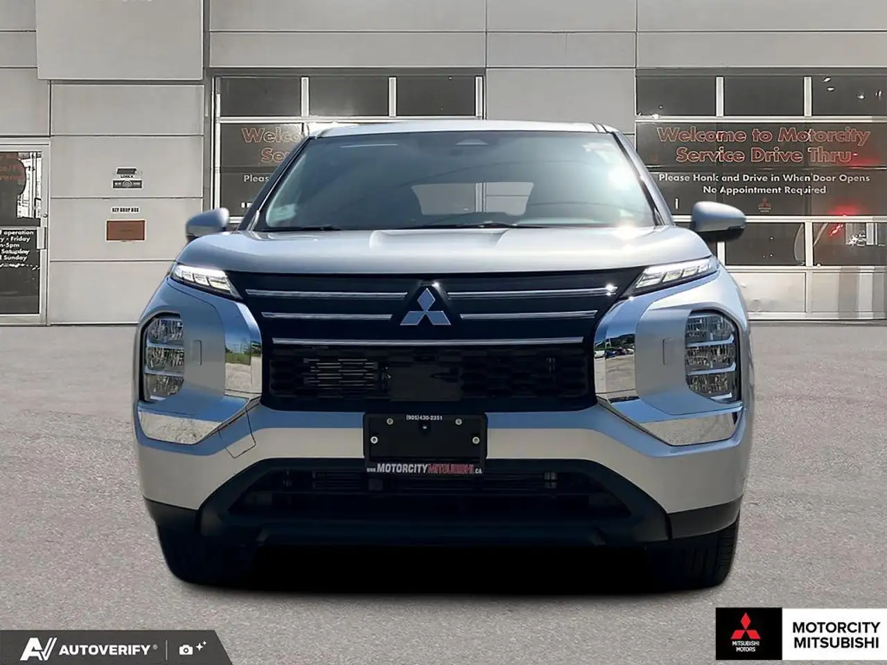 Mitsubishi Outlander снимка Mitsubishi Outlander