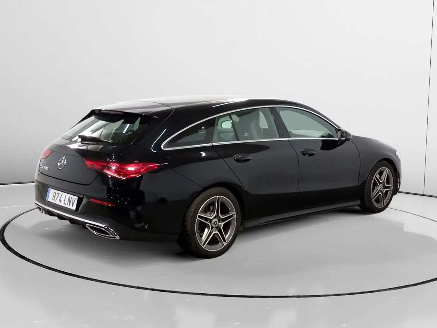 Mercedes-Benz CLA 200 Negro - 2
