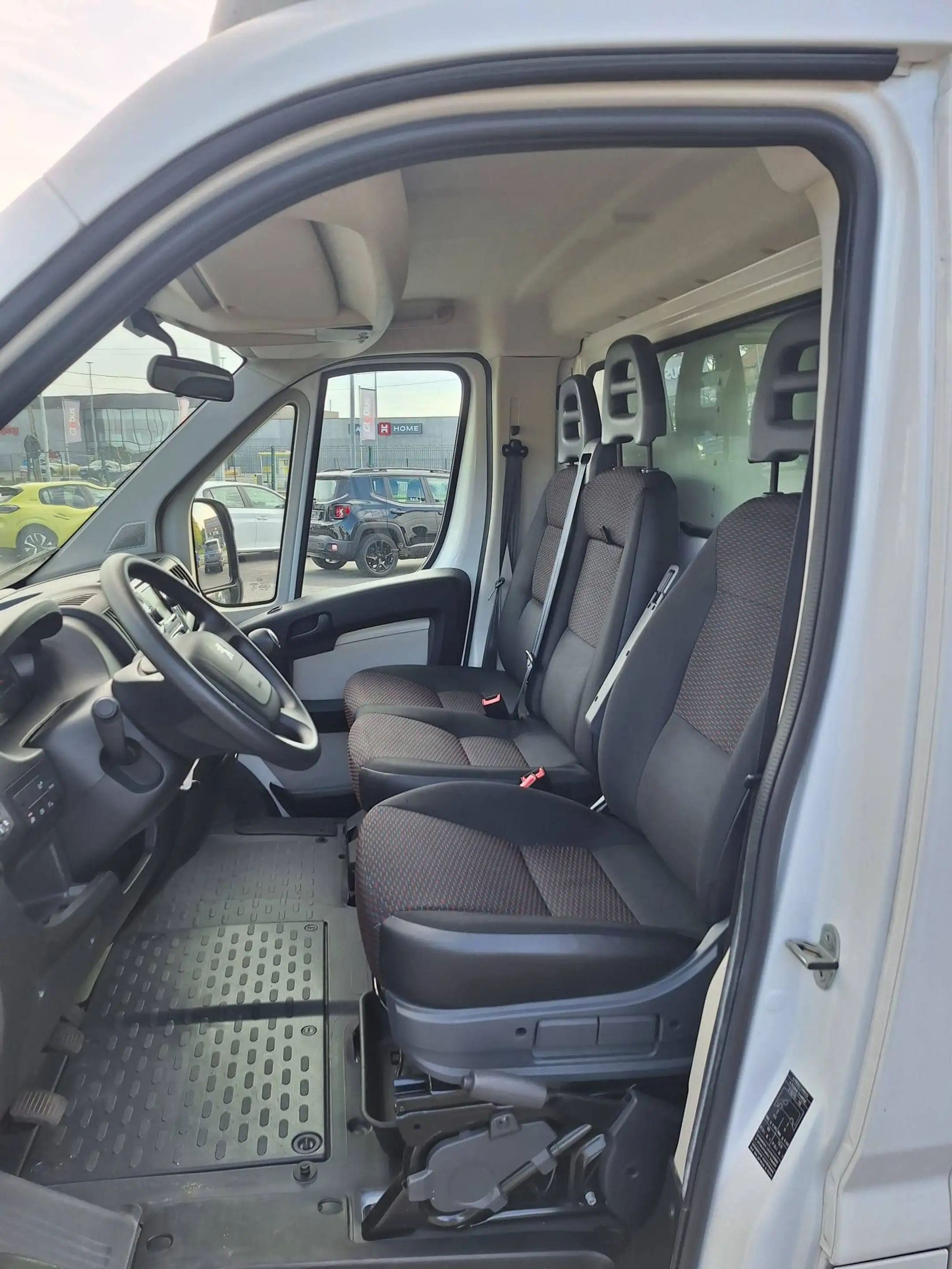 Peugeot Boxer 2.0HDI 163pk Laadklep meubelbak Hayon 19000km! — photo 7