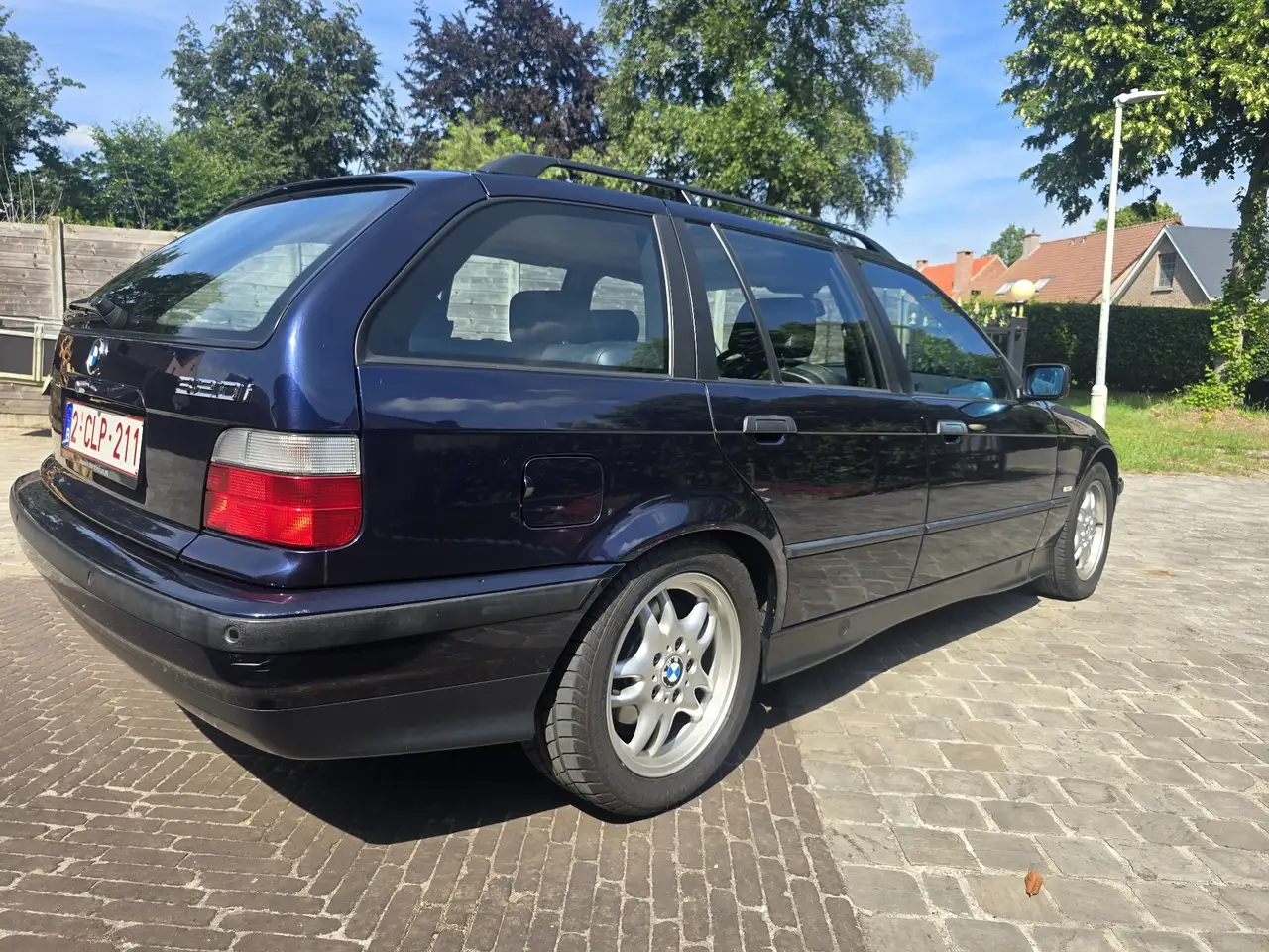 BMW 320i touring Exclusiv Edition, foto 7