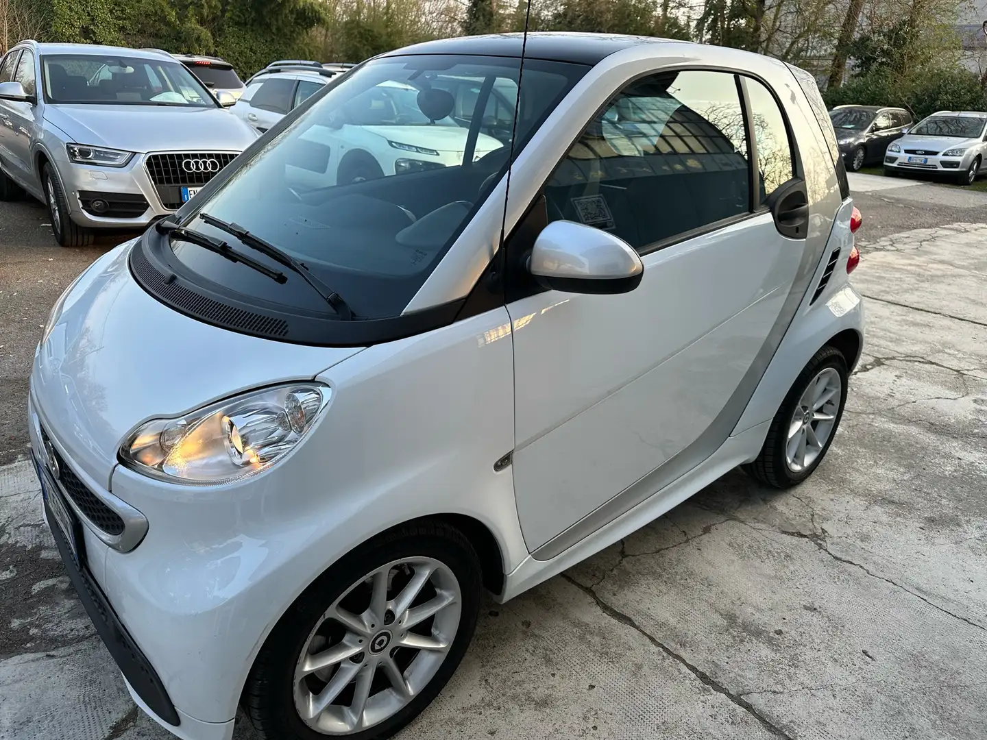 smart forTwo 1.0 mhd Special One 71cv Bianco - 1