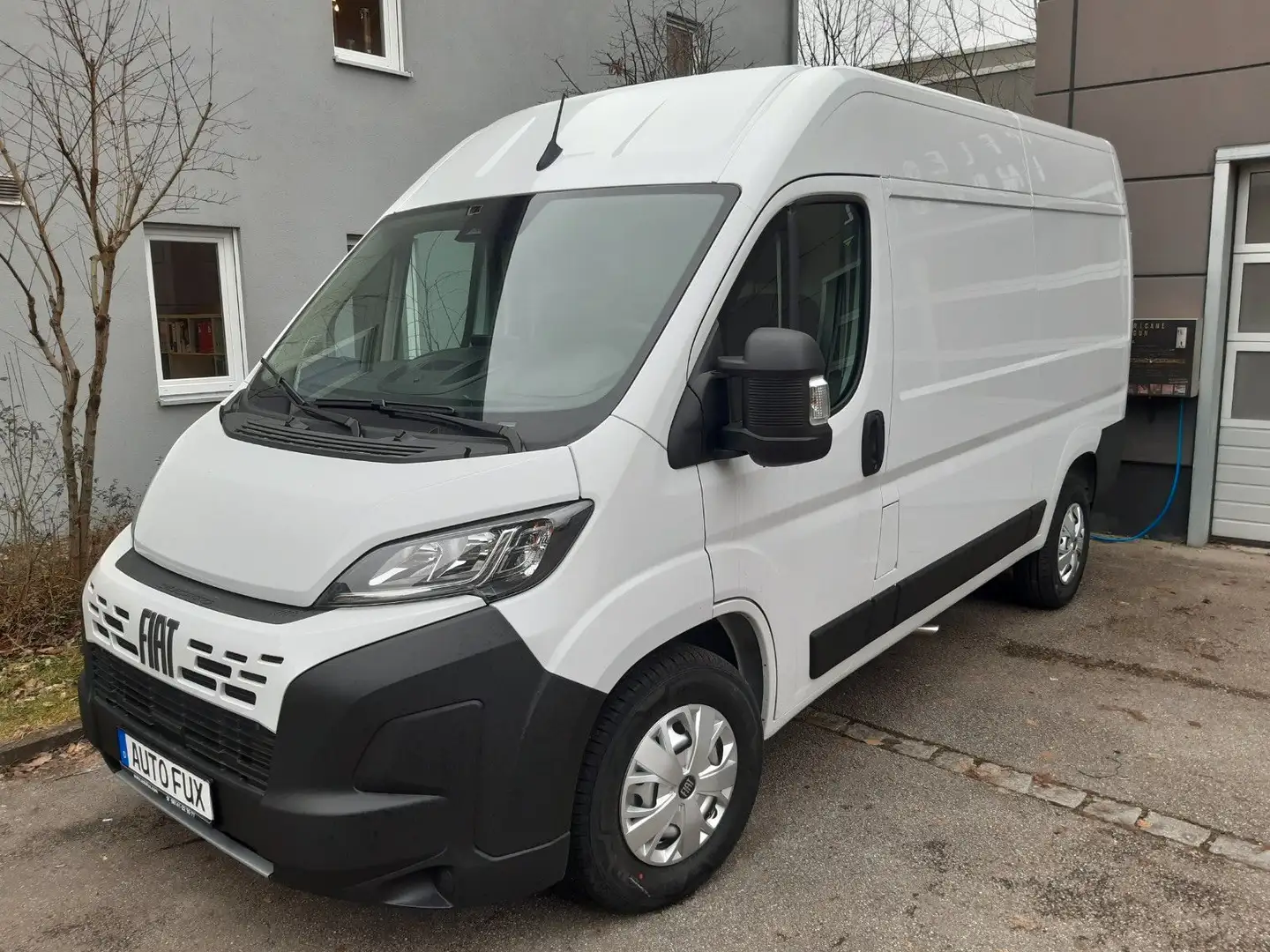 Fiat Ducato 35 L2H2  140   Automatik  Top-Ausstattung Weiß - 1