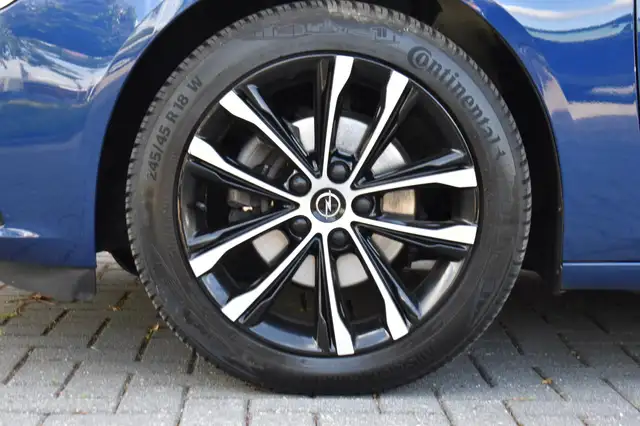 Opel Insignia view 11