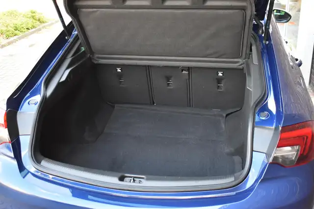 Opel Insignia view 6