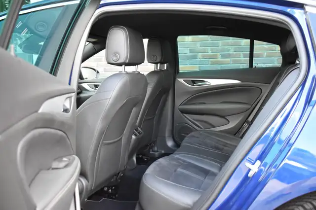 Opel Insignia view 5