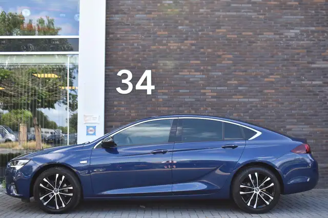 Opel Insignia view 9