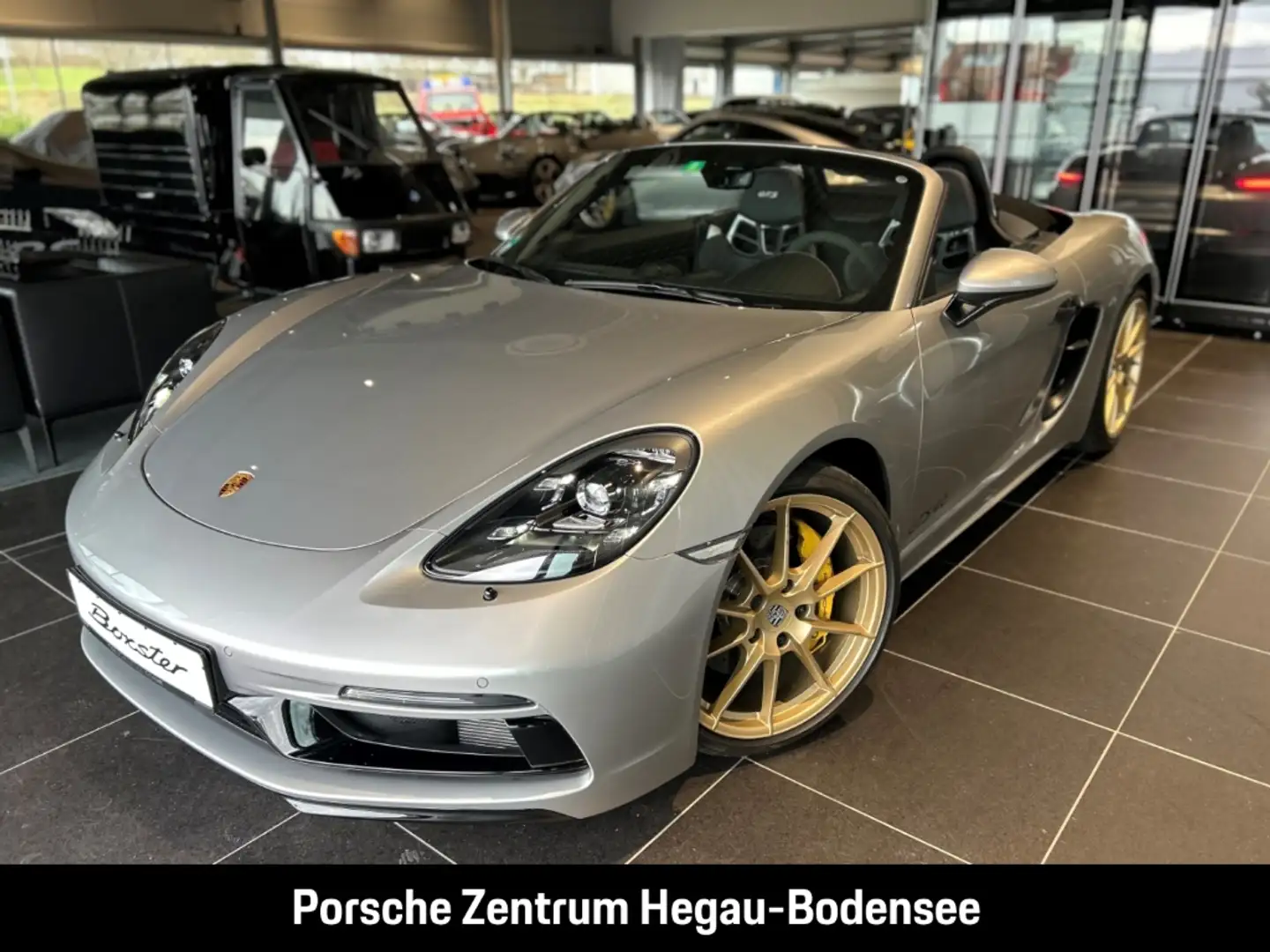 Porsche Boxster 718 GTS 4.0  SportDesign/PCCB/Bose/Schalensitze/LE Stříbrná - 1